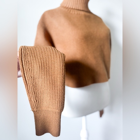 House of Harlow Cropped Cognac Turtleneck Sweater - Picture 6 of 9